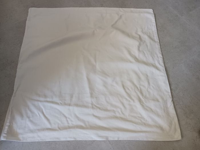Sous taie blanche 60 x 58 cm
