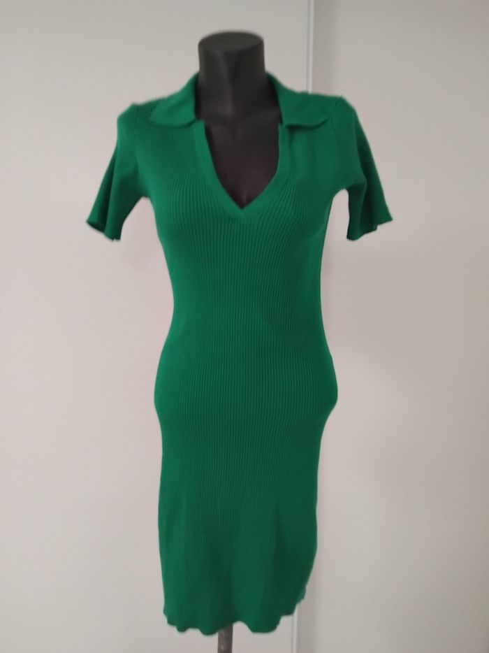 Robes femmes taille M comme neuf prix 5euros la robes - photo numéro 8