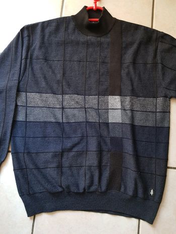 Pull homme col haut, 50% laine