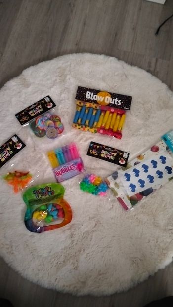 Contenu pour pochettes surprises anniversaire