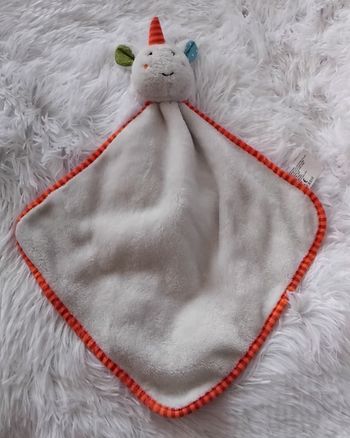 Doudou plat losange licorne grelots- Action