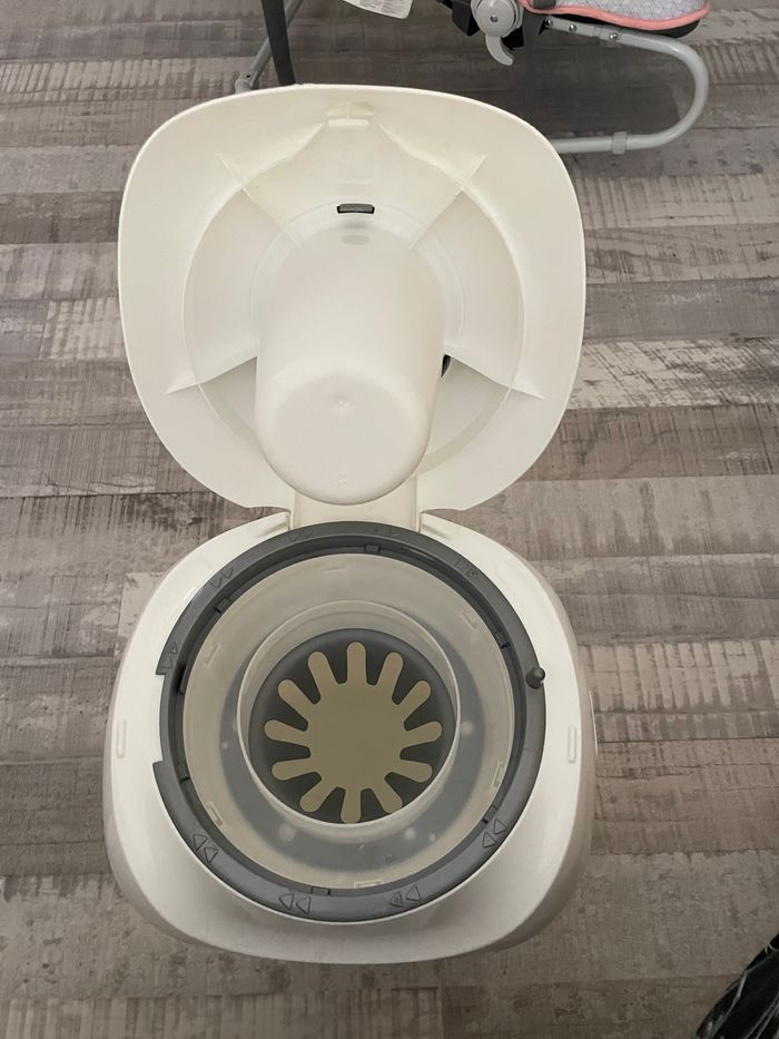 Poubelle à couches Sangenic - photo numéro 3