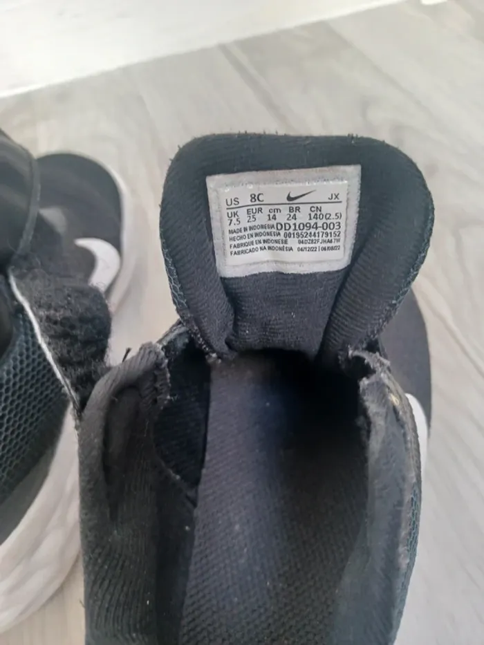 Basket bébé Nike révolution à scratch - photo numéro 8