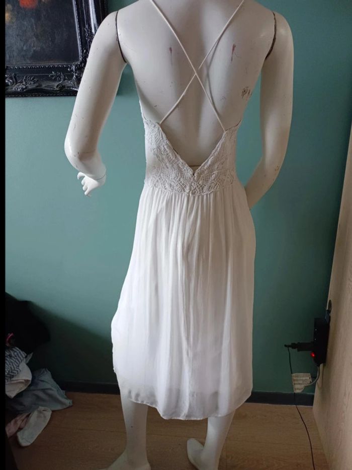 Robe dos nu blanche Zara  XS - photo numéro 10