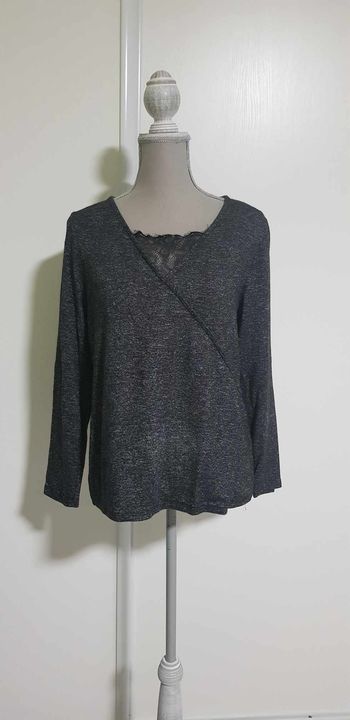 Pull décolleté dentelle