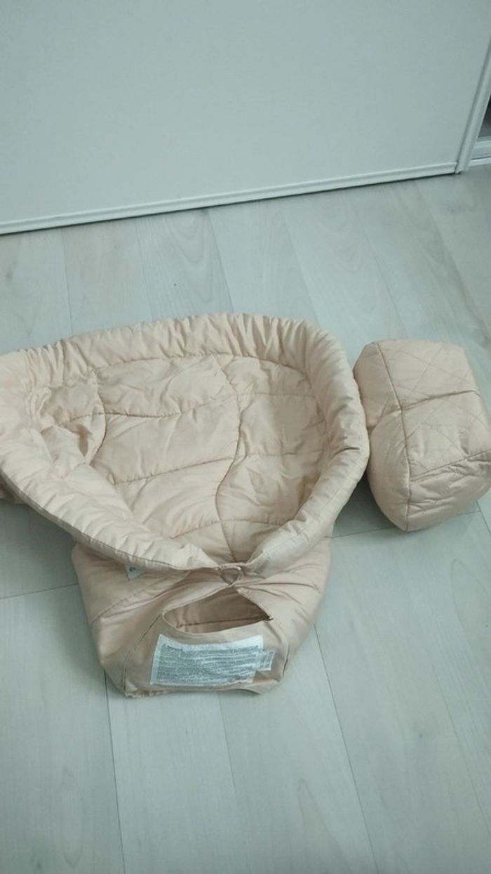 Porte bébé ergo baby + insert bébé - photo numéro 17