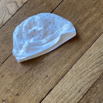 Bonnet de naissance