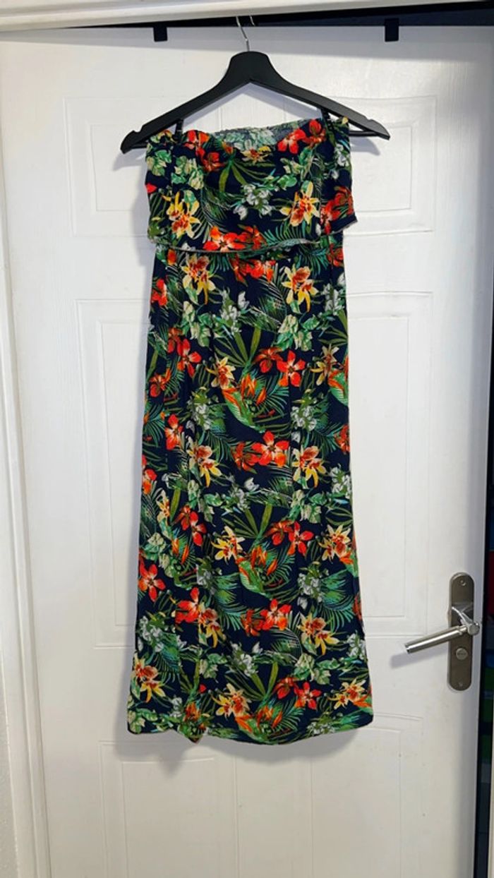 Robe bustier fleuris en très bon état taille 36 - photo numéro 2