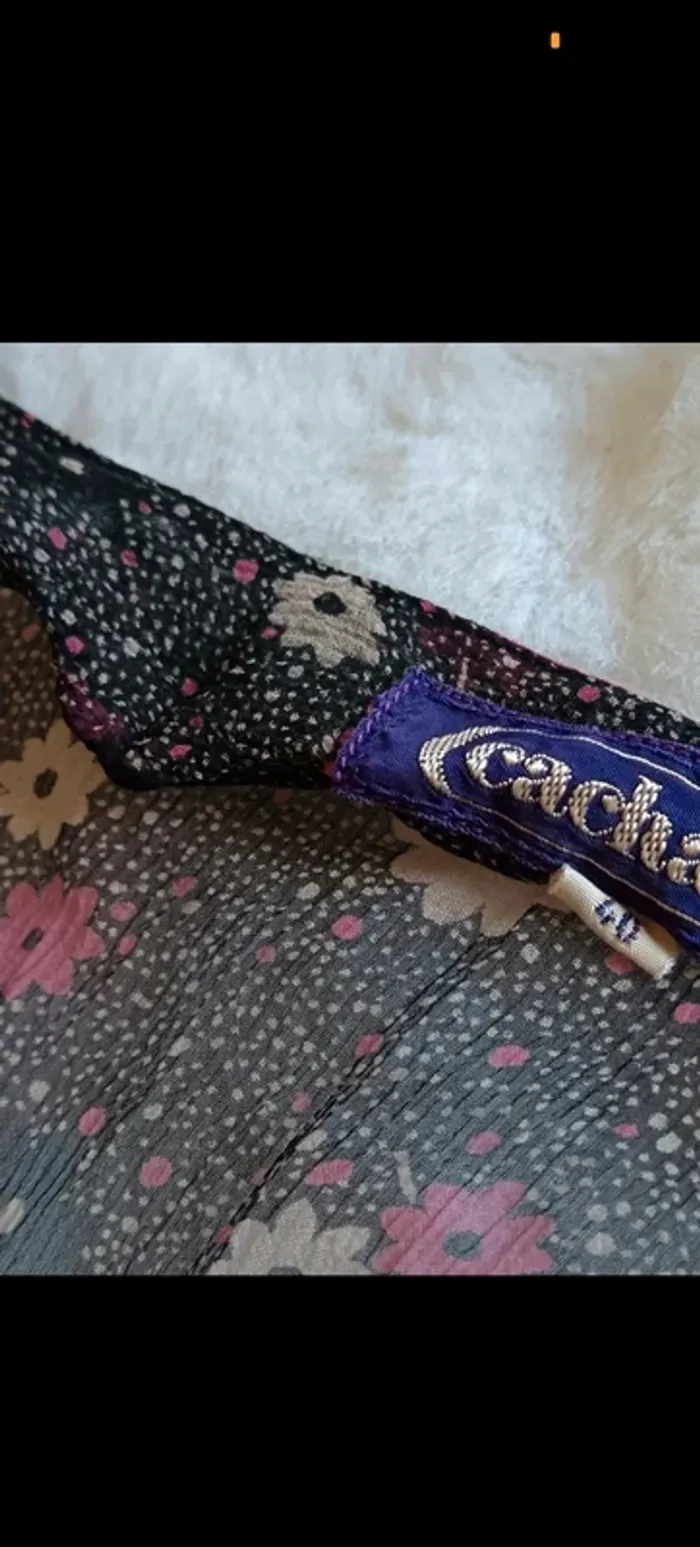 Cacharel "Chemisier en soie motif liberty" t.36 - photo numéro 7