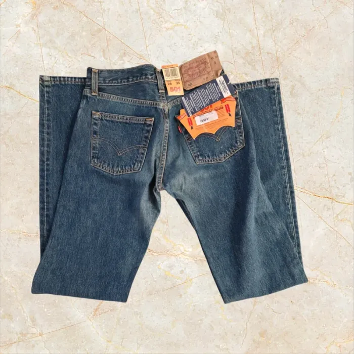 Jean Levi's 501 Original W28 L34 Neuf avec étiquettes
Homme - photo numéro 2