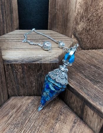 Pendule divinatoire en pierre minérale – Chaîne métal argenté – Radiesthésie & bien-être