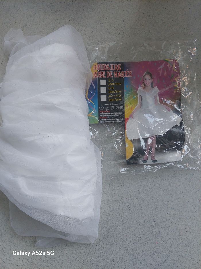 Déguisement fille robe de mariée 6-8 ans neuf - photo numéro 4