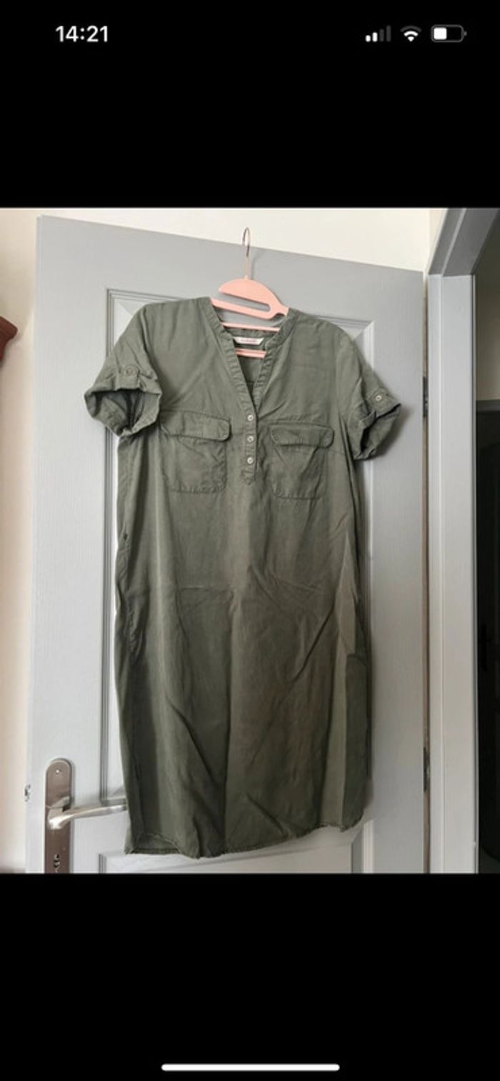 Robe manches courtes
