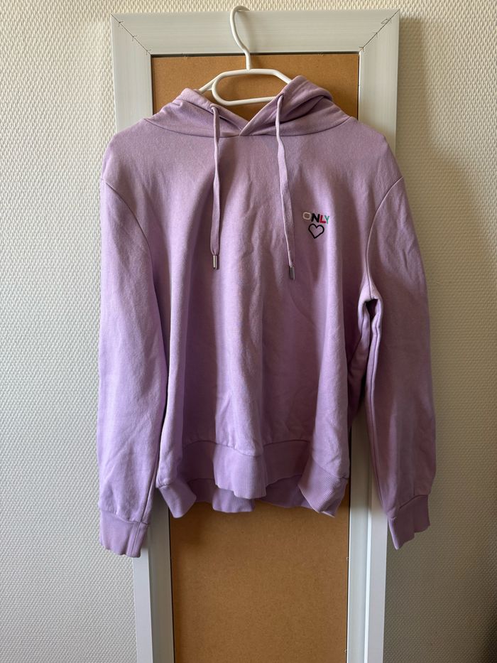 Sweat à capuche ONLY couleur lilas/violet clair 💜 - photo numéro 2