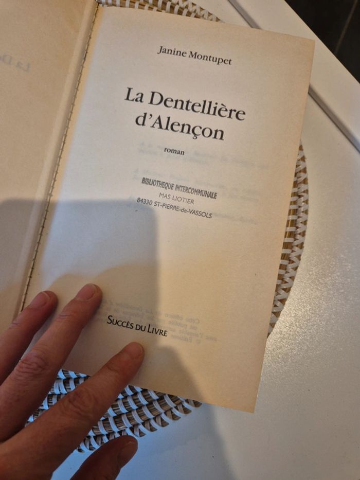Livre la dentellière d Alençon - photo numéro 6