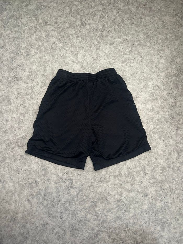 Short Nike noir enfant taille 10-12 ans / M enfant - photo numéro 2