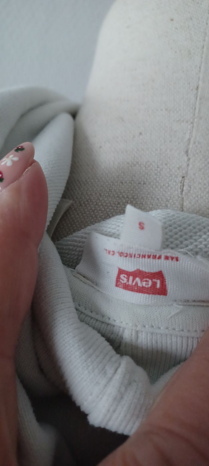 Très beau sweat à capuche femme T S - photo numéro 8