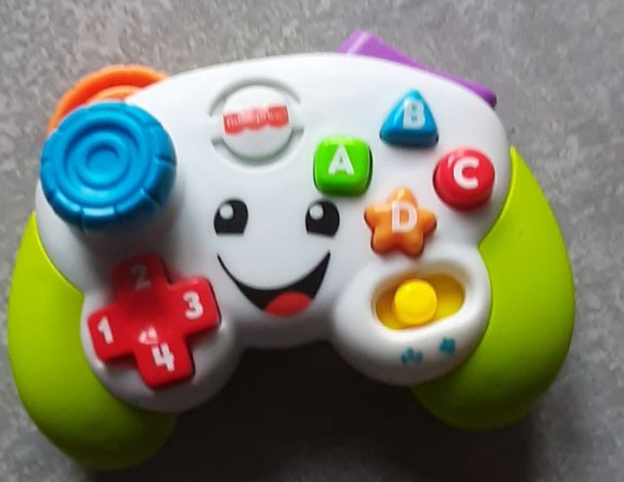 Première manette bébé fisher price 6-36mois