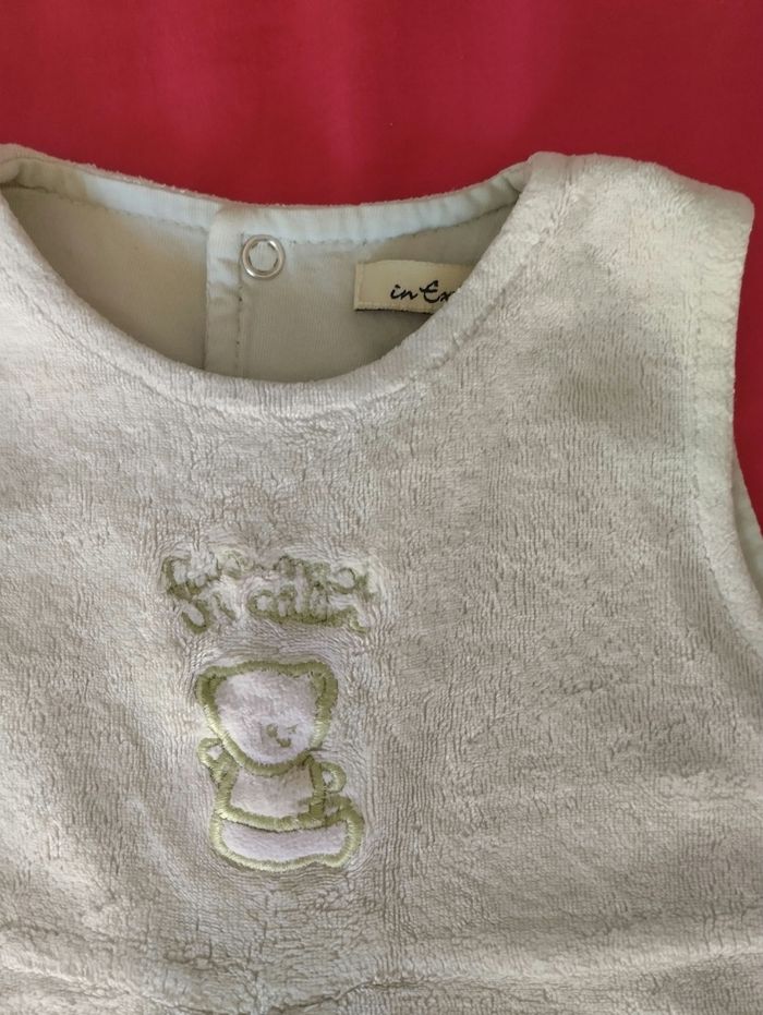 Combinaison taille 6 mois - photo numéro 2