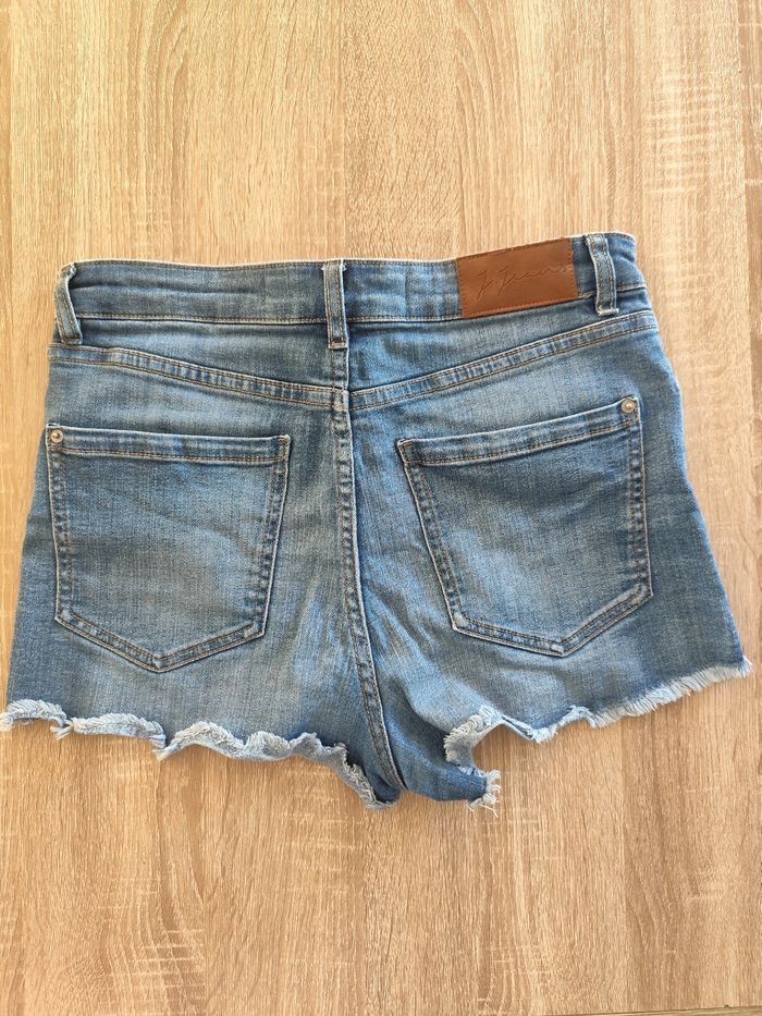 Short en jean 36 - photo numéro 3