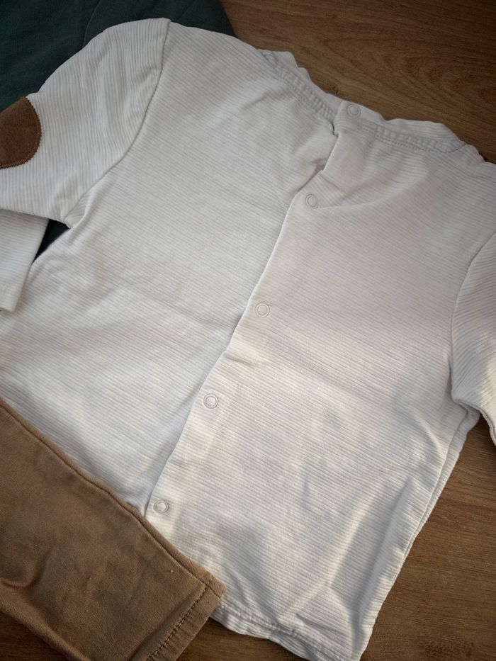 Ensemble 3 pièces : t-shirt Kiabi, t-shirt Obaibi, pantalon Primark - 9 mois - photo numéro 7
