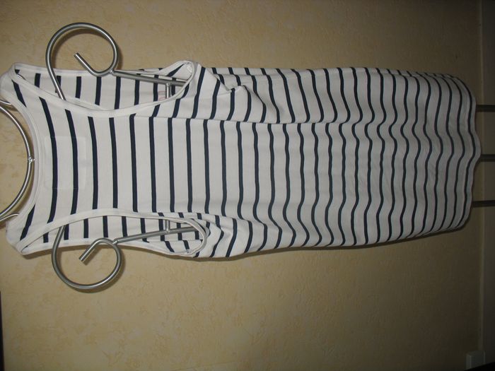 ROBE SM BLANCHE RAYÉ MARINE "LITTLE MARCEL" - TAILLE XL - n°02 - photo numéro 2