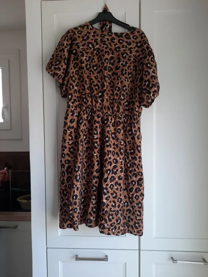 Robe courte - photo numéro 3