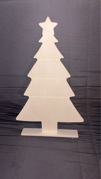 Sapin en bois a decorer
