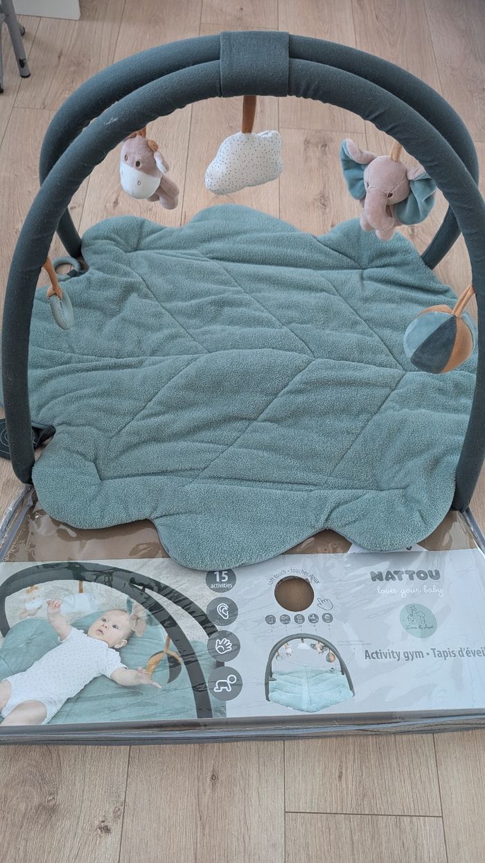 Tapis d'éveil Nattou Axel et Luna