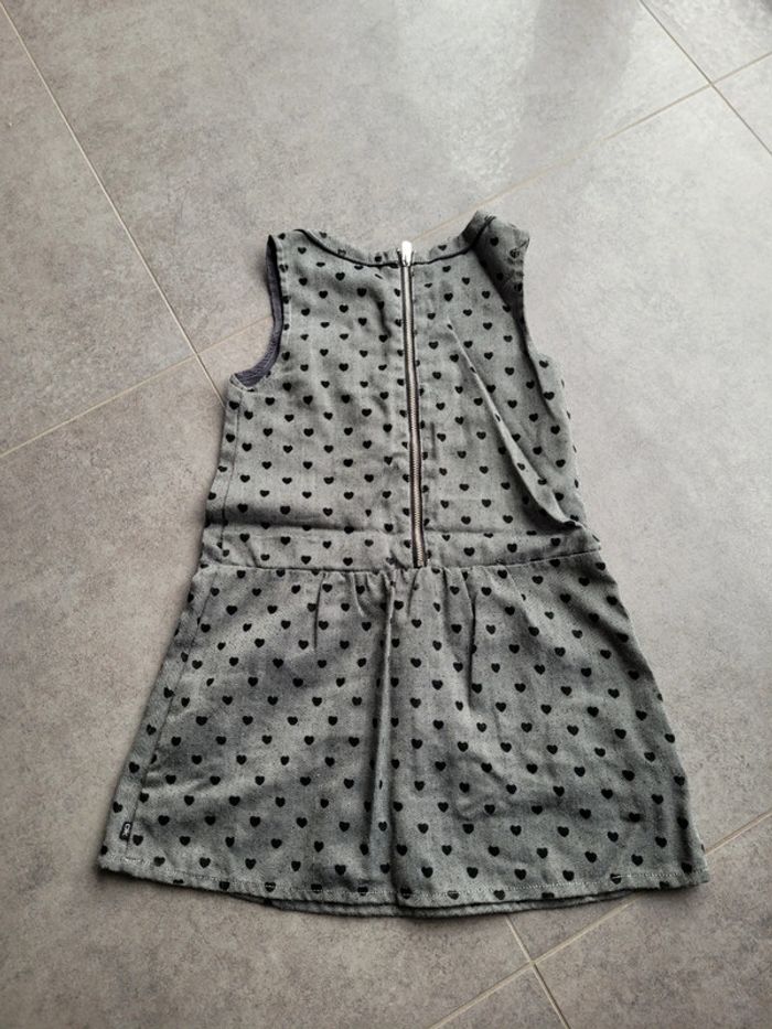 Robe grise motifs cœurs noirs - photo numéro 2