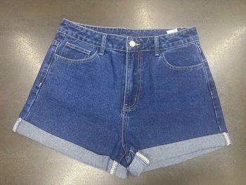 Short en jean bleu