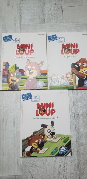 Livres premières lectures mini loup