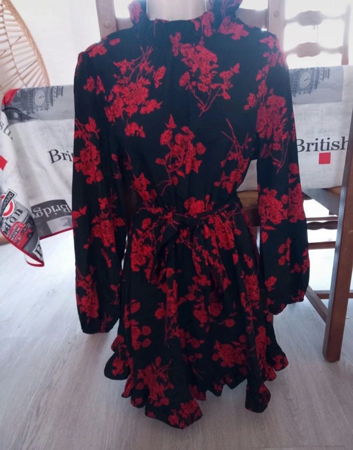 Robe dos nu rouge et noir taille 36 - photo numéro 5