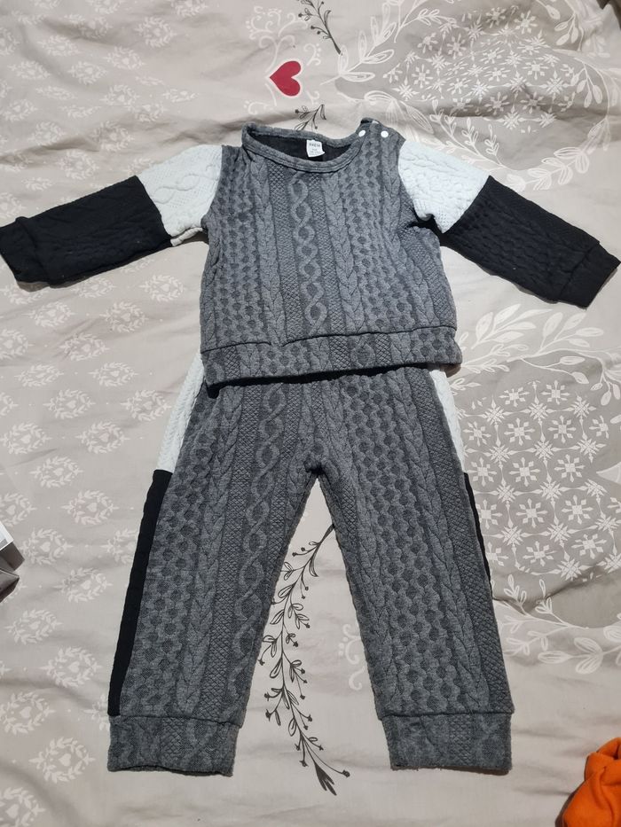 Lot vêtements garçon - photo numéro 2