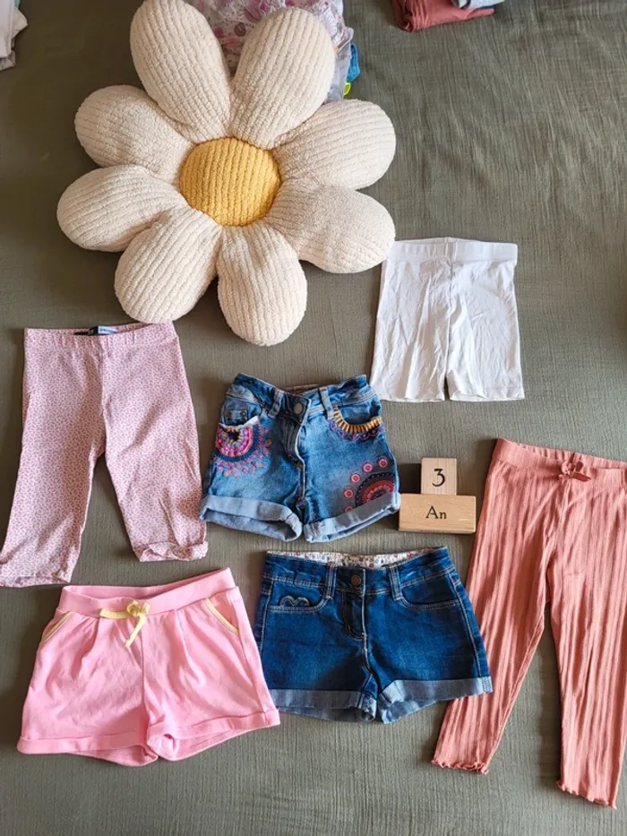 Lot bas pantalons leggings et shorts fille 3 ans Petits prix - photo numéro 9