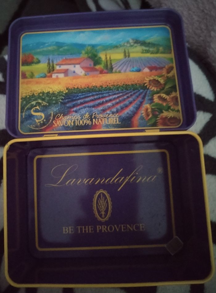 Jolie Boîte à savon Provence "Lavandafina" neuve