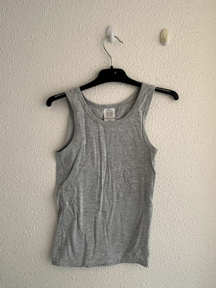 Débardeur taille 9 ans💫