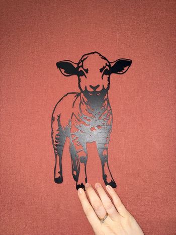 Décoration murale en métal mouton