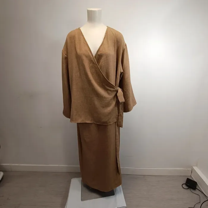 Robe longue - Marron - Modeste - New Collection - Fabriqué en Italie imitation Lin - 42 estimée