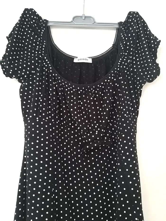 Robe noire moulante en M - photo numéro 2