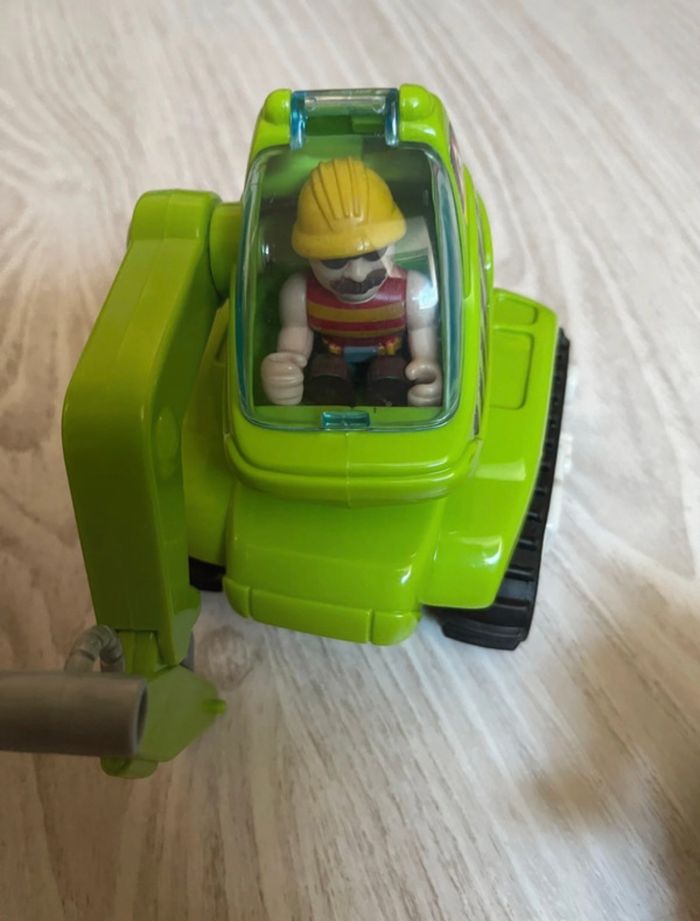 Véhicules avec figurines - photo numéro 5
