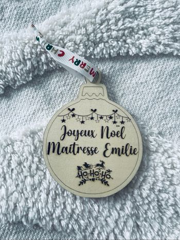 Boule Noël en bois à personnaliser