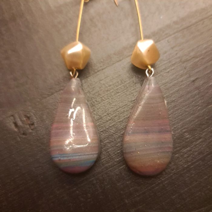 Boucles d'oreilles pendante avec pâte polymere multicolore bariolé - photo numéro 10