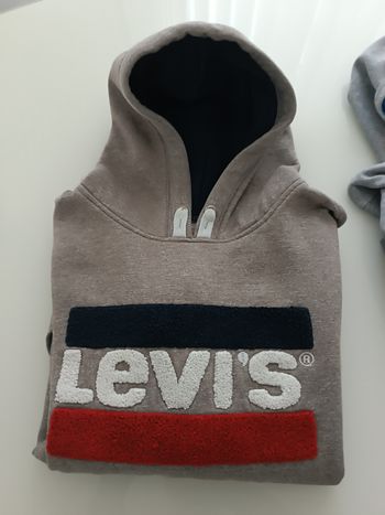 Sweat levi's