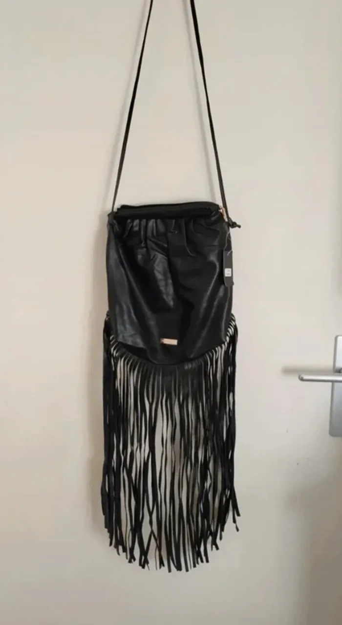 Magnifique sac bandoulière a franges
