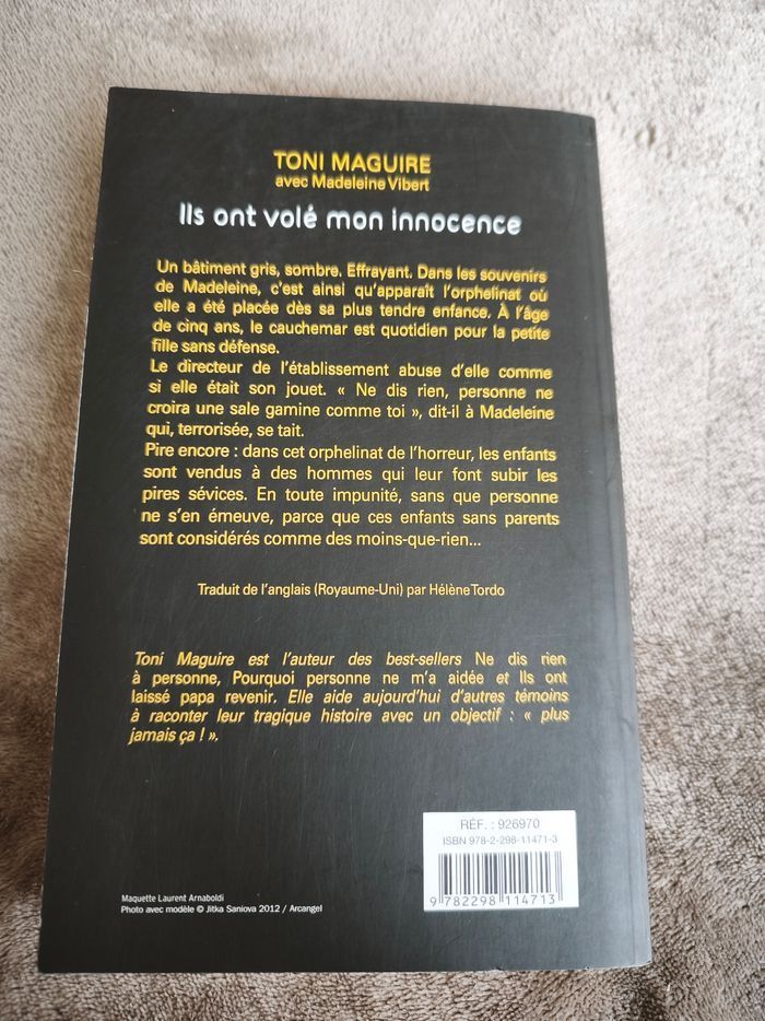 Livre ils ont volée mon innocence - photo numéro 2