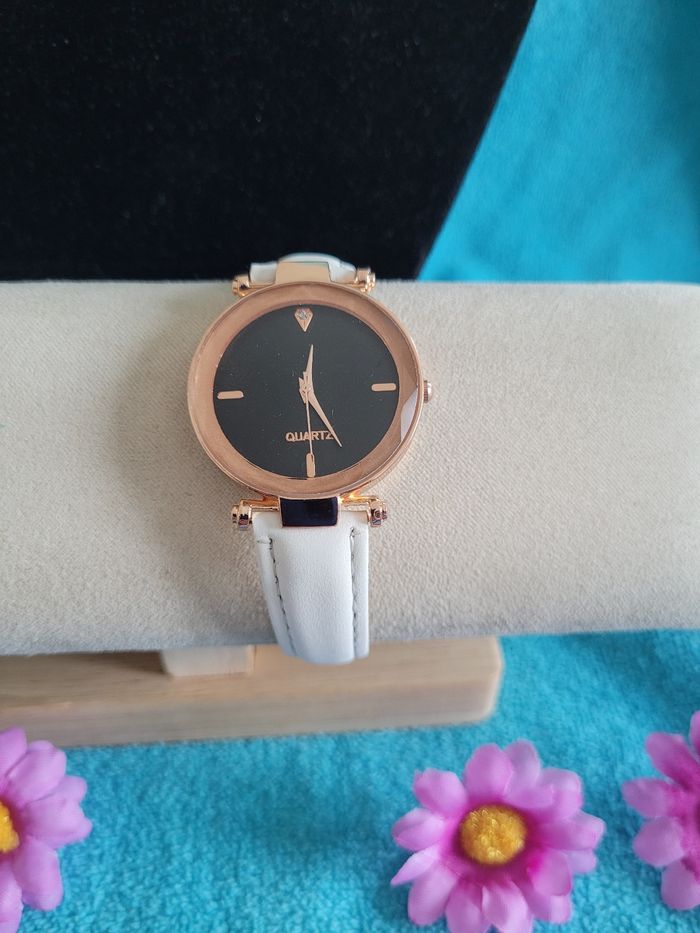 Montre femme - photo numéro 3