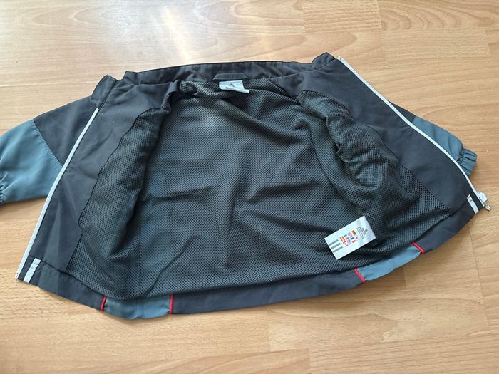 Bel ensemble survêtement jogging Adidas T. 18 mois garçon TBE - photo numéro 2