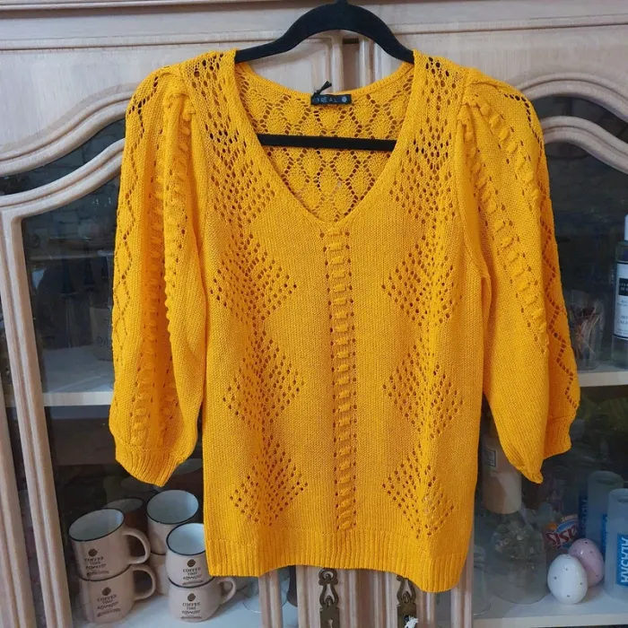 Très joli haut ajouré col en V Couleur clémentine taille S breal - photo numéro 2