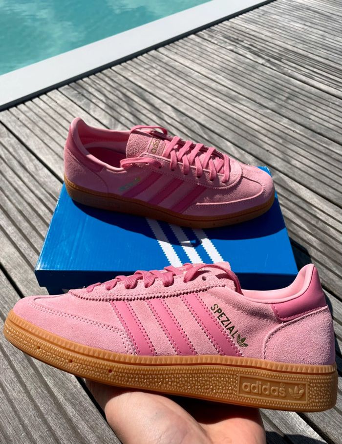 Adidas handball spezial triple pink London flower